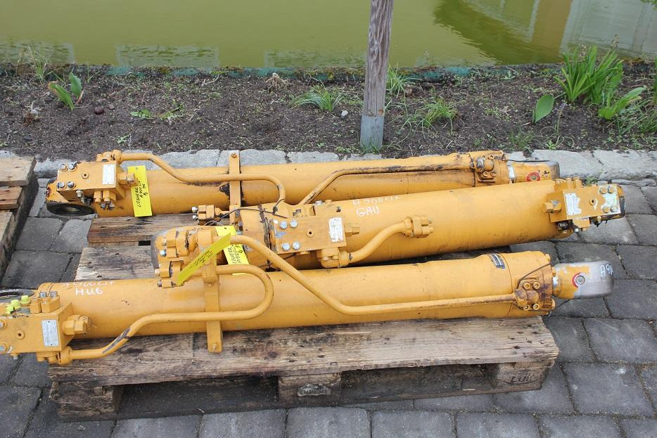 Liebherr A 900 LIT - Hydraulic cylinder for Construction machinery: picture 3 Liebherr A 900 LIT - Hydraulic cylinder for Construction machinery: picture 3