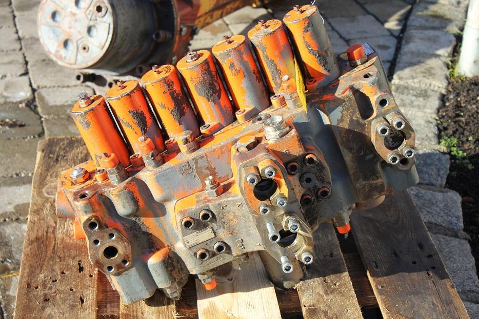 Liebherr A 902 LIT - Hydraulic valve for Construction machinery: picture 3 Liebherr A 902 LIT - Hydraulic valve for Construction machinery: picture 3