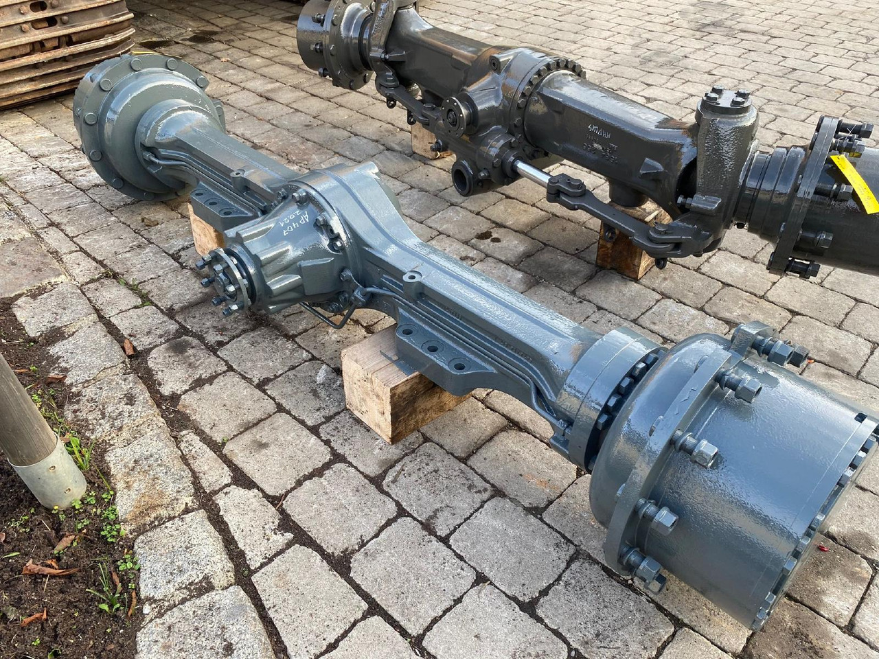 Liebherr ZF AP 409 aus LH L 531 - Axle and parts for Construction machinery: picture 4 Liebherr ZF AP 409 aus LH L 531 - Axle and parts for Construction machinery: picture 4