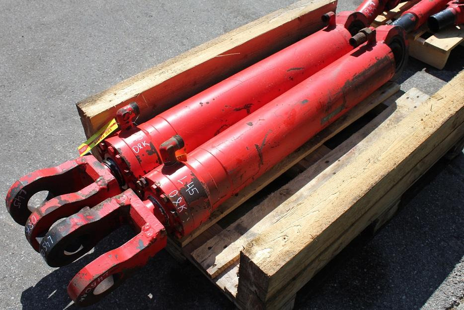 O&K L45 - Hydraulic cylinder for Construction machinery: picture 1 O&K L45 - Hydraulic cylinder for Construction machinery: picture 1