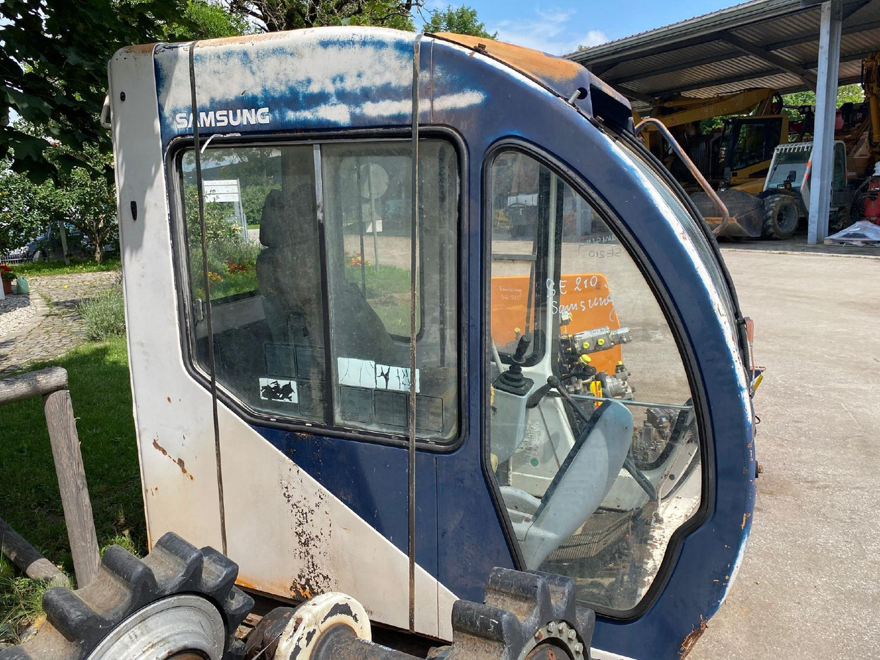 Samsung SE 210 - Cab for Construction machinery: picture 5 Samsung SE 210 - Cab for Construction machinery: picture 5