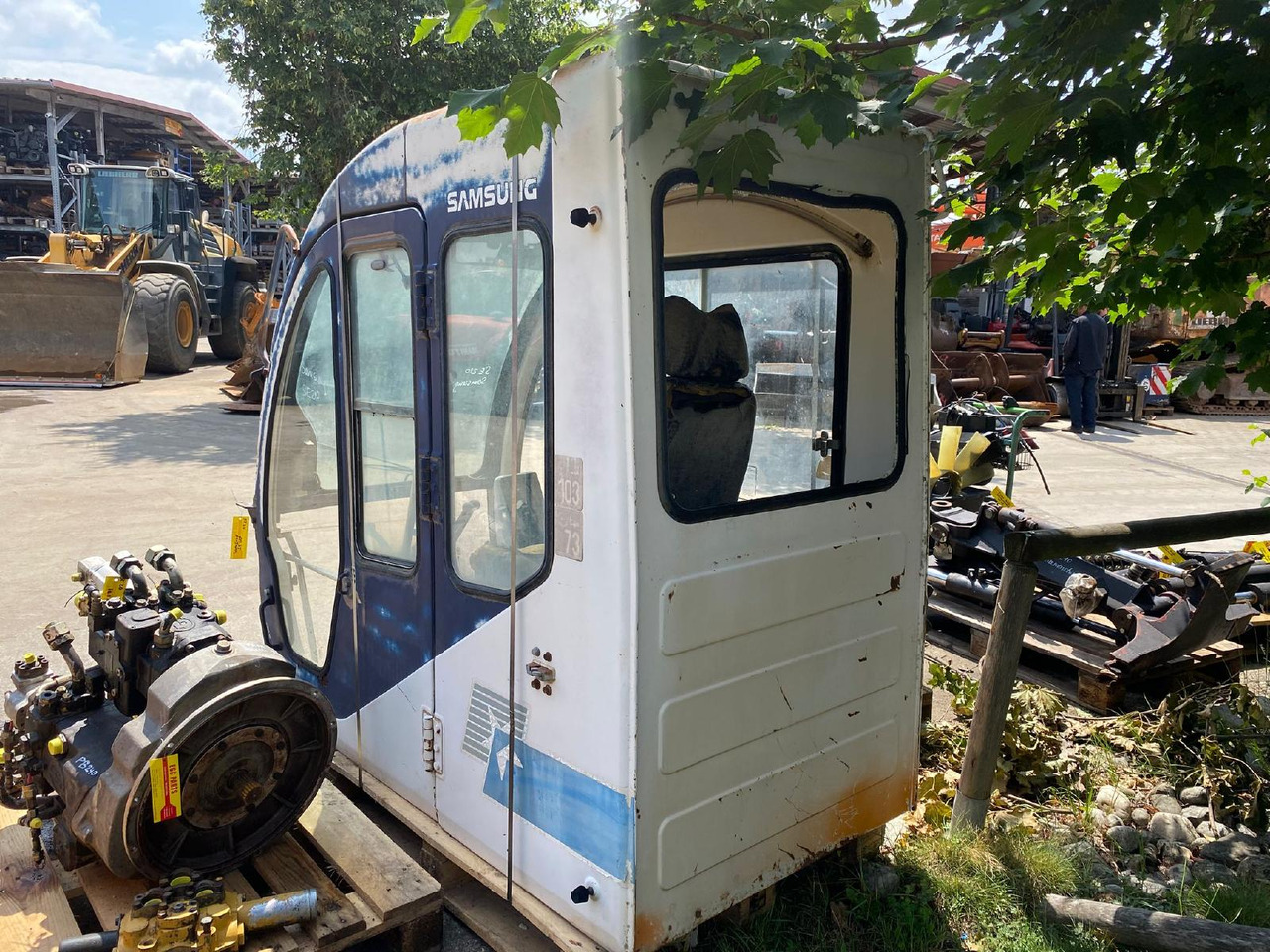 Samsung SE 210 - Cab for Construction machinery: picture 2 Samsung SE 210 - Cab for Construction machinery: picture 2