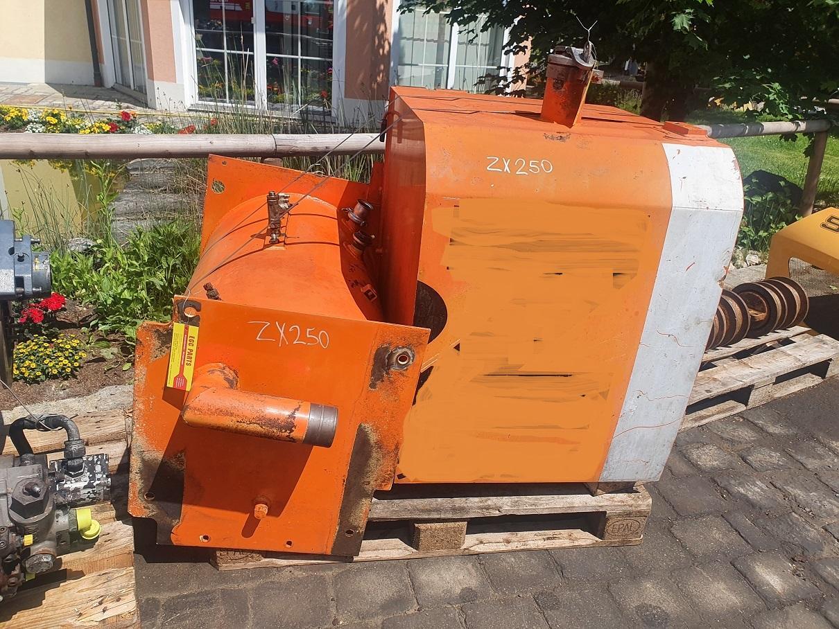 Hitachi ZX 250 - Spare parts for Crawler excavator: picture 1 Hitachi ZX 250 - Spare parts for Crawler excavator: picture 1