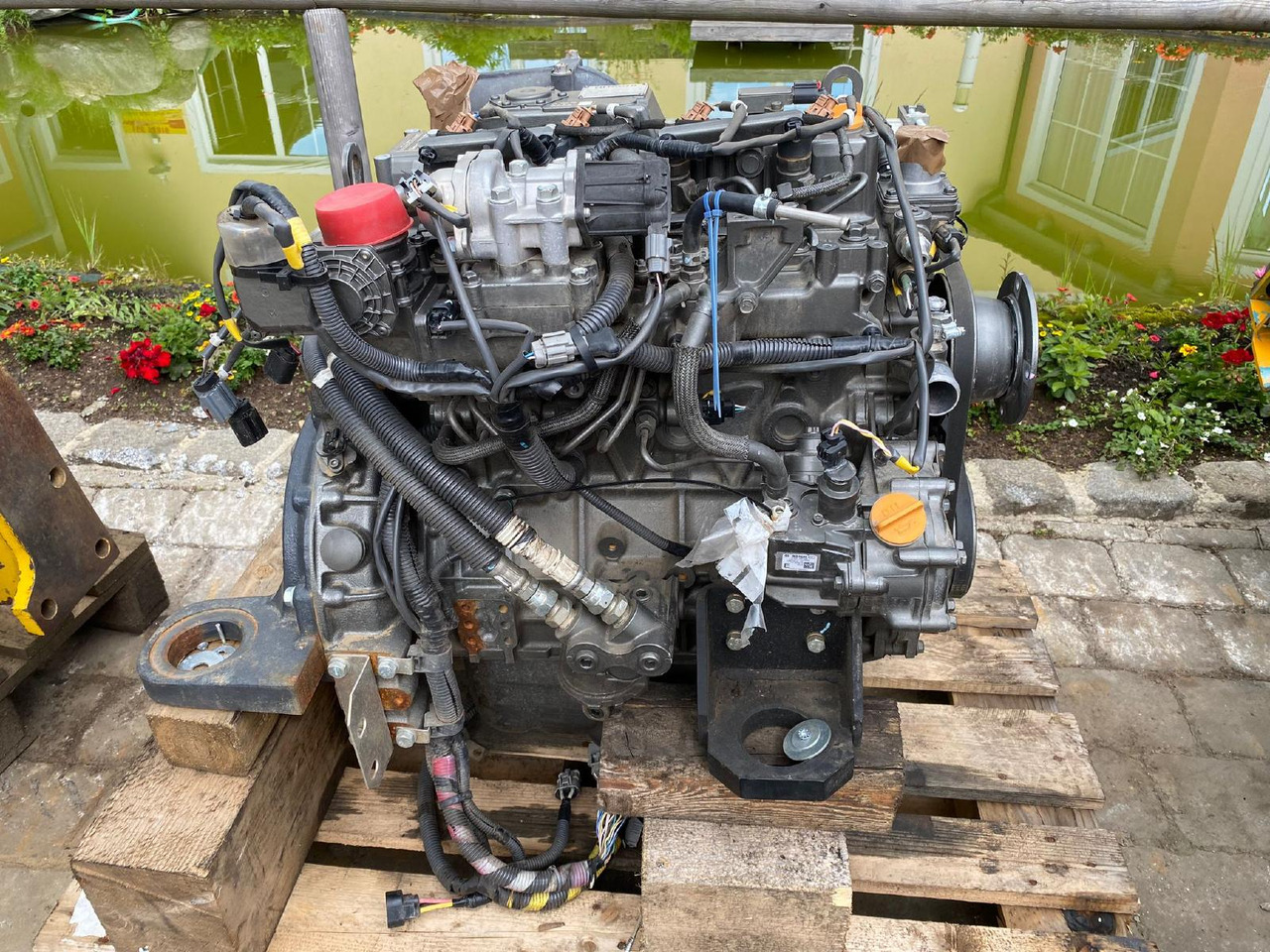 Yanmar Hitachi 4TNV 98C aus ZX 85 - Engine for Construction machinery: picture 1 Yanmar Hitachi 4TNV 98C aus ZX 85 - Engine for Construction machinery: picture 1