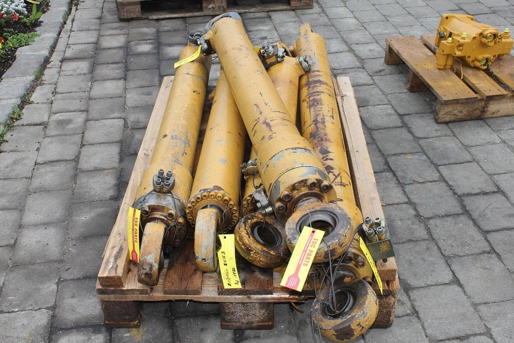 Zeppelin ZM 15B - Hydraulic cylinder for Construction machinery: picture 5 Zeppelin ZM 15B - Hydraulic cylinder for Construction machinery: picture 5