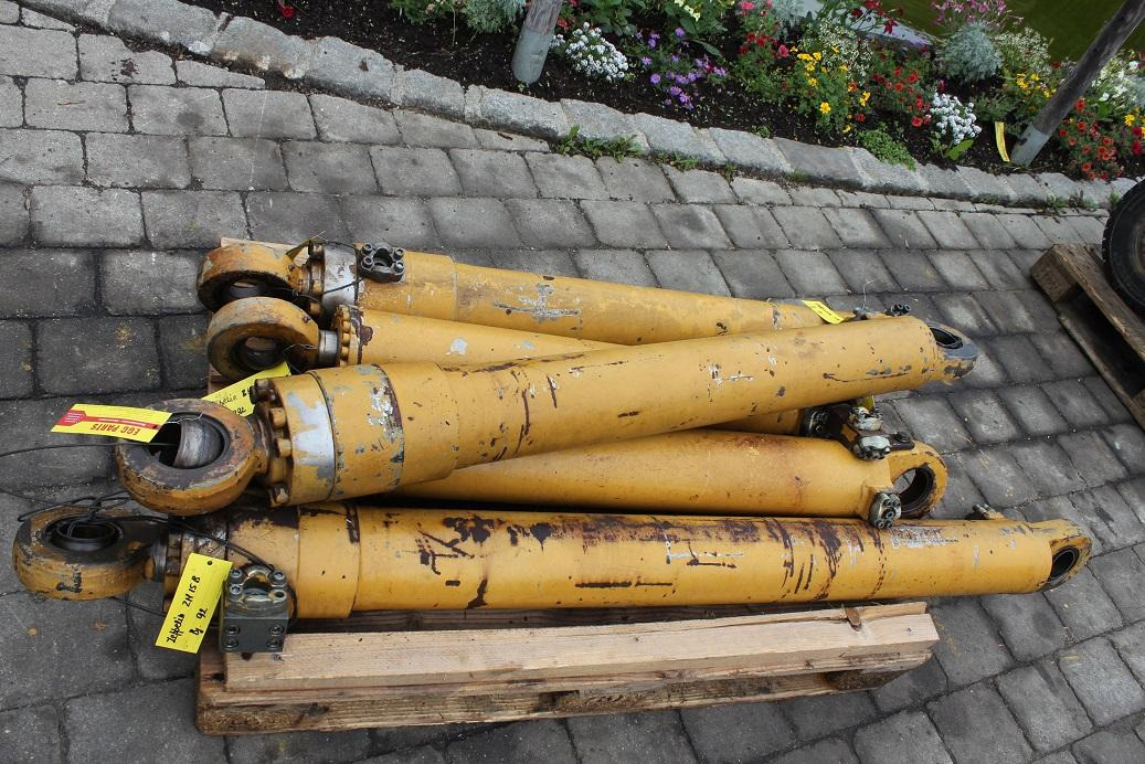 Zeppelin ZM 15B - Hydraulic cylinder for Construction machinery: picture 4 Zeppelin ZM 15B - Hydraulic cylinder for Construction machinery: picture 4