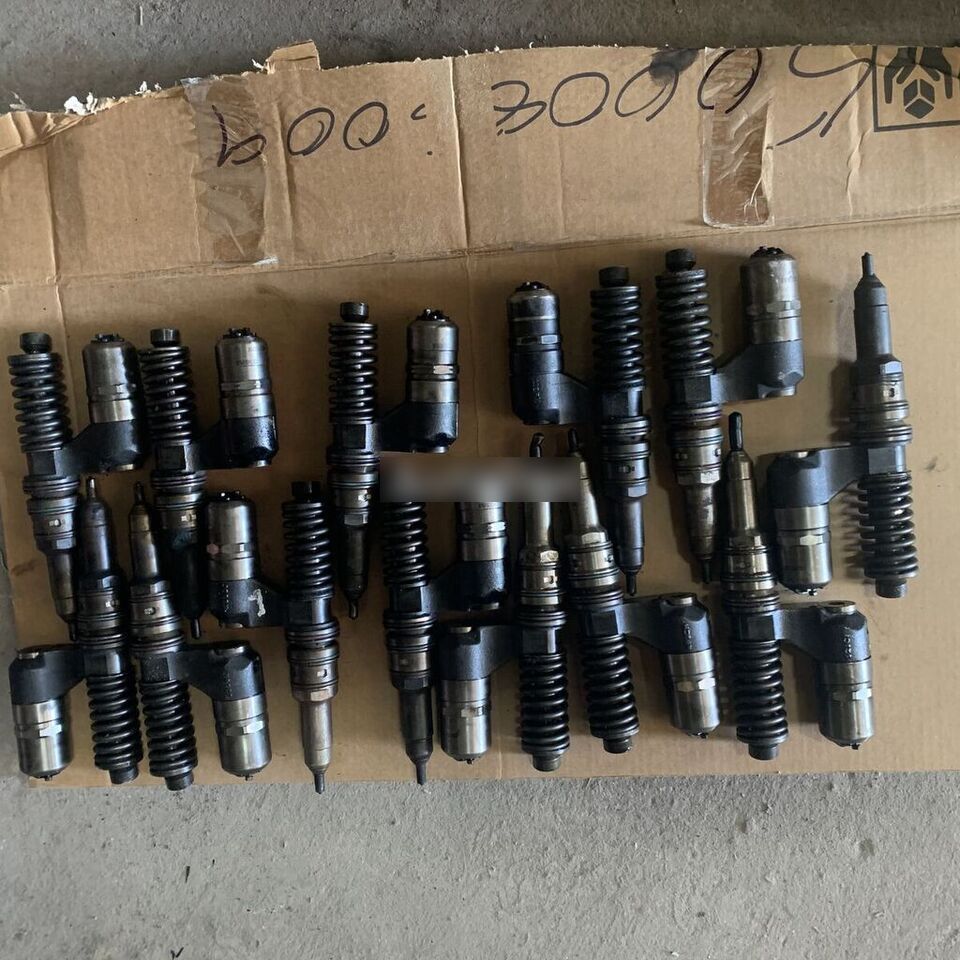 Bosch 0414701006 IVECO Stralis Euro 3,4 New Holland, Case - Injector for Truck: picture 1 Bosch 0414701006 IVECO Stralis Euro 3,4 New Holland, Case - Injector for Truck: picture 1