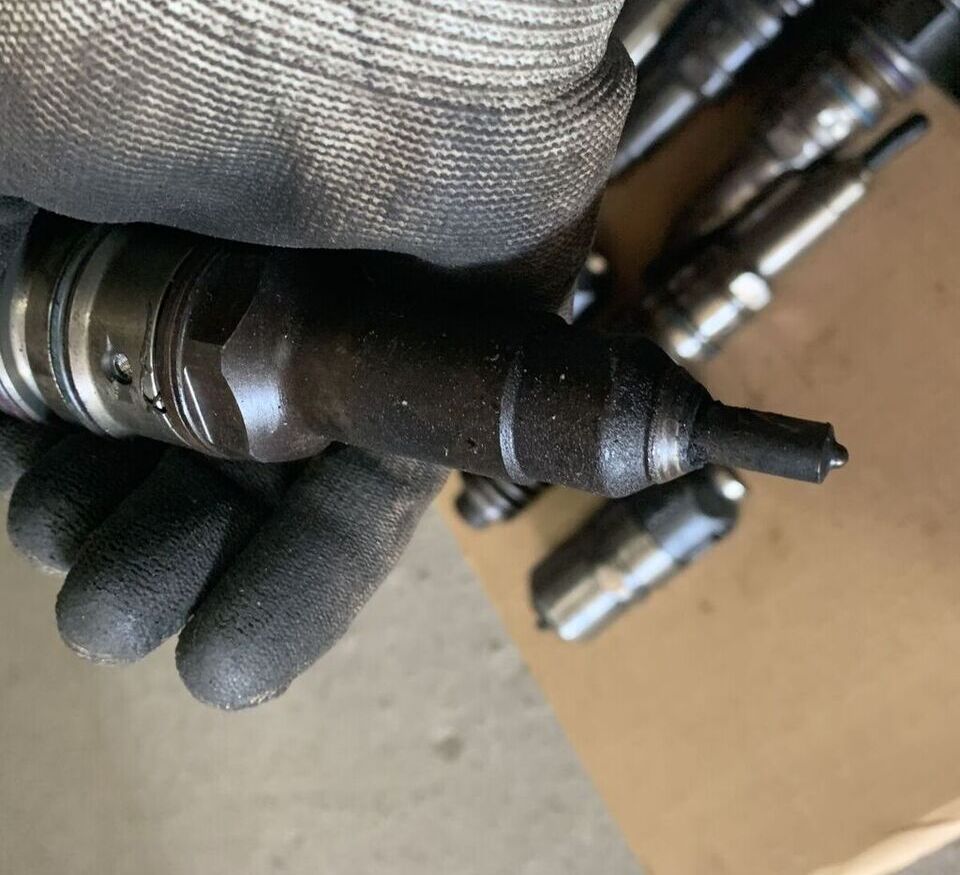 Bosch 0414701006 IVECO Stralis Euro 3,4 New Holland, Case - Injector for Truck: picture 2 Bosch 0414701006 IVECO Stralis Euro 3,4 New Holland, Case - Injector for Truck: picture 2