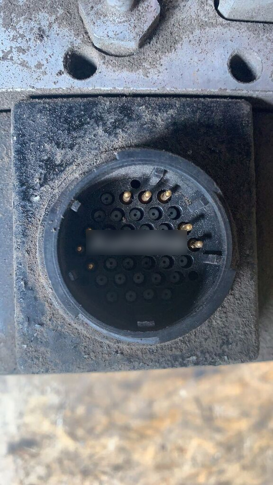 Cummins 4931694 DAF Black UDS 2.5 LF CF - Muffler/ Exhaust system for Truck: picture 5 Cummins 4931694 DAF Black UDS 2.5 LF CF - Muffler/ Exhaust system for Truck: picture 5