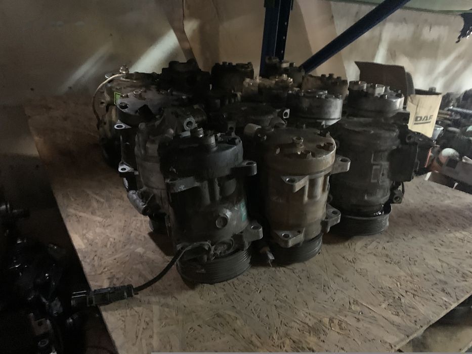 DAF Sanden SD7H15 / 8231 kompresor klimatyzacji SD7H15 / 8231 DAF XF 95, XF 105 różne kompresory do naprawy truck - A/C compressor for Truck: picture 2 DAF Sanden SD7H15 / 8231 kompresor klimatyzacji SD7H15 / 8231 DAF XF 95, XF 105 różne kompresory do naprawy truck - A/C compressor for Truck: picture 2