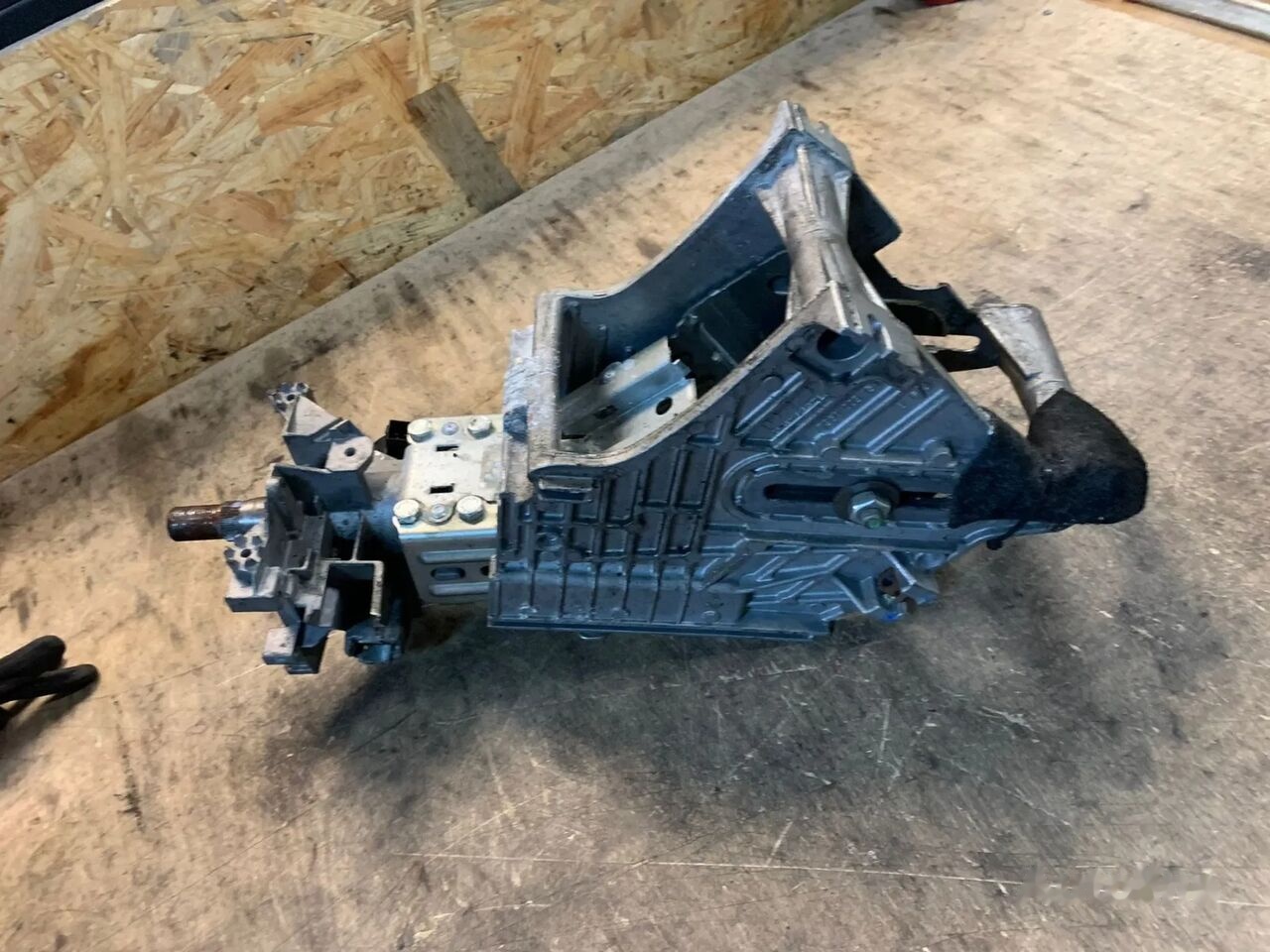 Kolumna Kierownicza MAN 7360974151 BOSCH 7360974151 - Steering column for Truck: picture 1 Kolumna Kierownicza MAN 7360974151 BOSCH 7360974151 - Steering column for Truck: picture 1