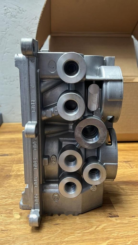 Korpus zaworu Tebs E Premium / standard 4801020330 / 4801020600 Schmitz Cargobull - Brake valve for Trailer: picture 3 Korpus zaworu Tebs E Premium / standard 4801020330 / 4801020600 Schmitz Cargobull - Brake valve for Trailer: picture 3