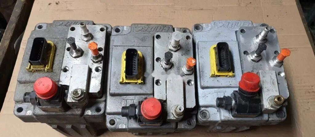 Moduł EMITEC Euro 6 Man TGX TGS 440KM 81154036134000 regeneracja 81154036134000 - Muffler/ Exhaust system for Truck: picture 1 Moduł EMITEC Euro 6 Man TGX TGS 440KM 81154036134000 regeneracja 81154036134000 - Muffler/ Exhaust system for Truck: picture 1