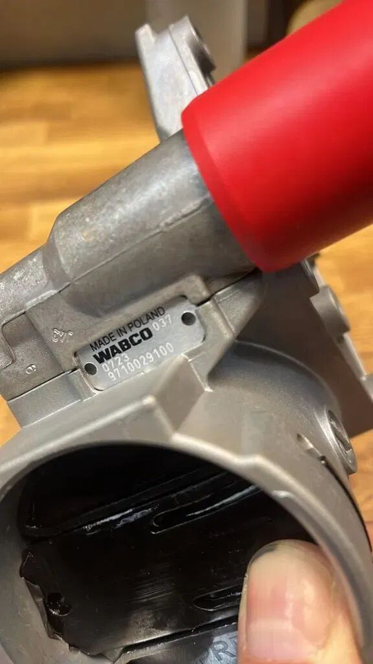 NOWY ZAWÓR PARKUJĄCO LUZUJĄCY WABCO 9710029100 - Brake valve for Truck: picture 2 NOWY ZAWÓR PARKUJĄCO LUZUJĄCY WABCO 9710029100 - Brake valve for Truck: picture 2