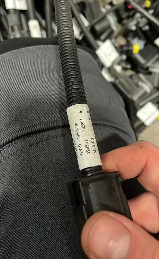 Nowy Przewód Do Komputera Sterownika Silnika BOSCH , MANITOU MLT 5463119100 - Cables/ Wire harness for Truck: picture 2 Nowy Przewód Do Komputera Sterownika Silnika BOSCH , MANITOU MLT 5463119100 - Cables/ Wire harness for Truck: picture 2