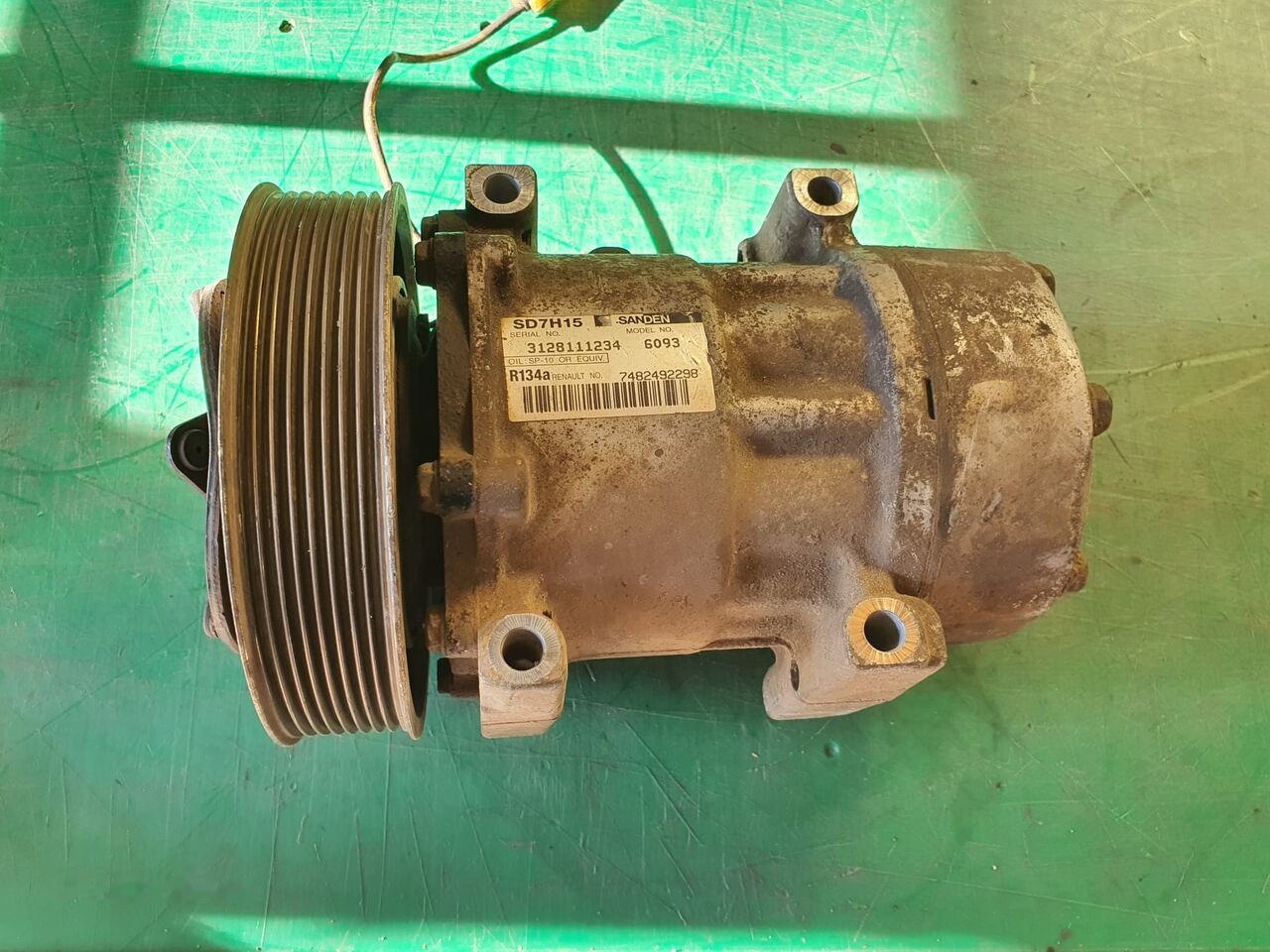Renault SD7H15 / 6093 / 6093 Renault Premium - A/C compressor for Truck: picture 1 Renault SD7H15 / 6093 / 6093 Renault Premium - A/C compressor for Truck: picture 1