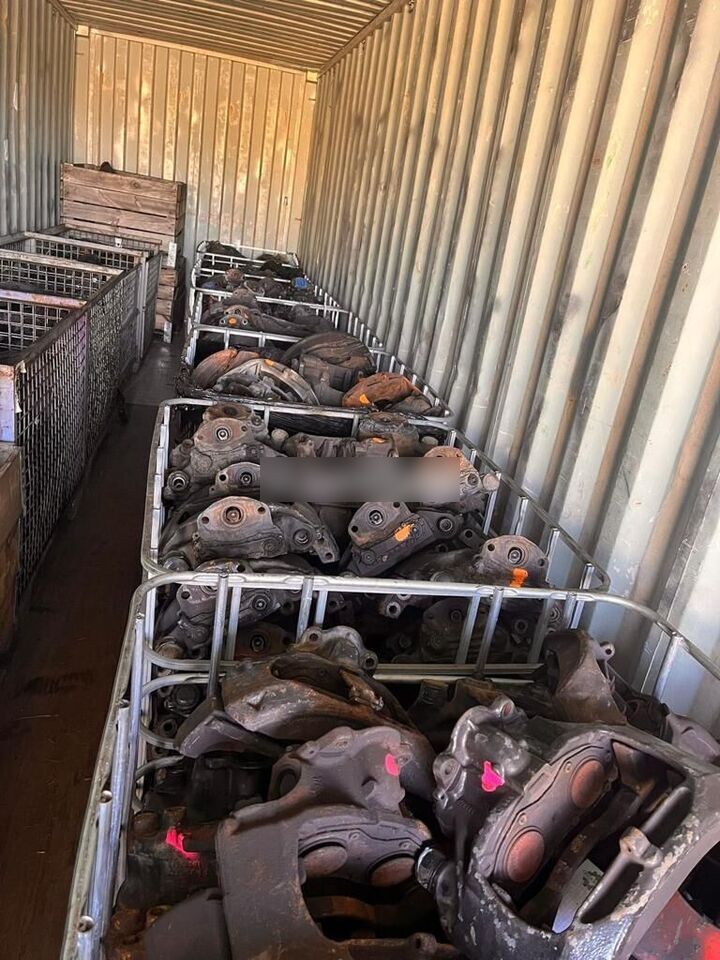 Scania SN 7 Podwójnie Kryta 1744250 Scania - Brake caliper for Truck: picture 1 Scania SN 7 Podwójnie Kryta 1744250 Scania - Brake caliper for Truck: picture 1