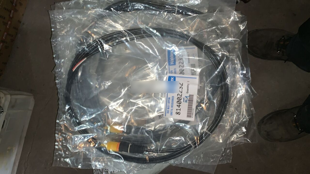 New Sensor for Truck WABCO ABS Mercedes DAF hurt części TIR TRUCK 4410323410   Mercedes-Benz ACTROS 4410323410 truck: picture 11