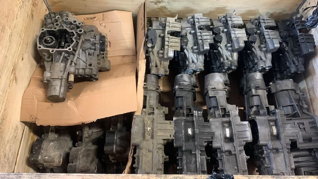 Wybierak Skrzyni Biegów Mercedes Actros MP4 A9612604863 / 421353 - Hydraulic valve for Truck: picture 2 Wybierak Skrzyni Biegów Mercedes Actros MP4 A9612604863 / 421353 - Hydraulic valve for Truck: picture 2