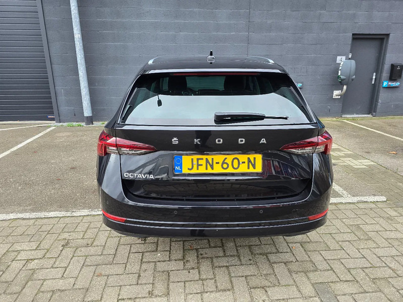 Škoda Octavia Combi 1.0 Benzine - Car: picture 5 Škoda Octavia Combi 1.0 Benzine - Car: picture 5