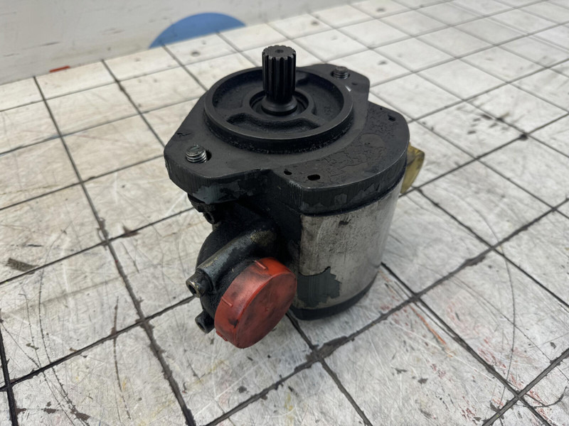 Bosch Bosch gear pump - Hydraulic pump for Crane: picture 2 Bosch Bosch gear pump - Hydraulic pump for Crane: picture 2