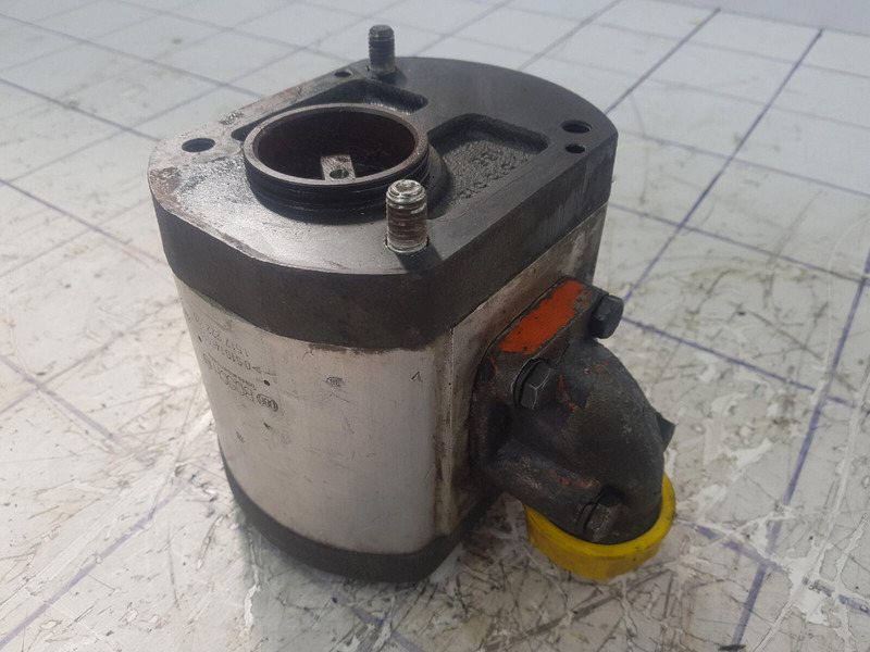 Bosch Bosch gear pump - Hydraulic pump for Crane: picture 3 Bosch Bosch gear pump - Hydraulic pump for Crane: picture 3