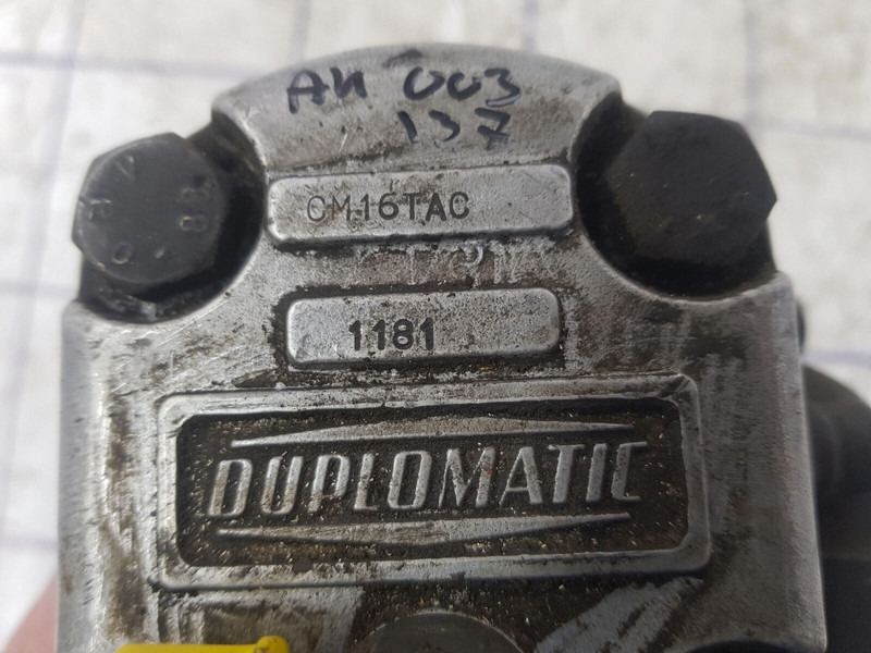 Duplomatic Duplomatic gear pump - Hydraulic pump for Crane: picture 5 Duplomatic Duplomatic gear pump - Hydraulic pump for Crane: picture 5