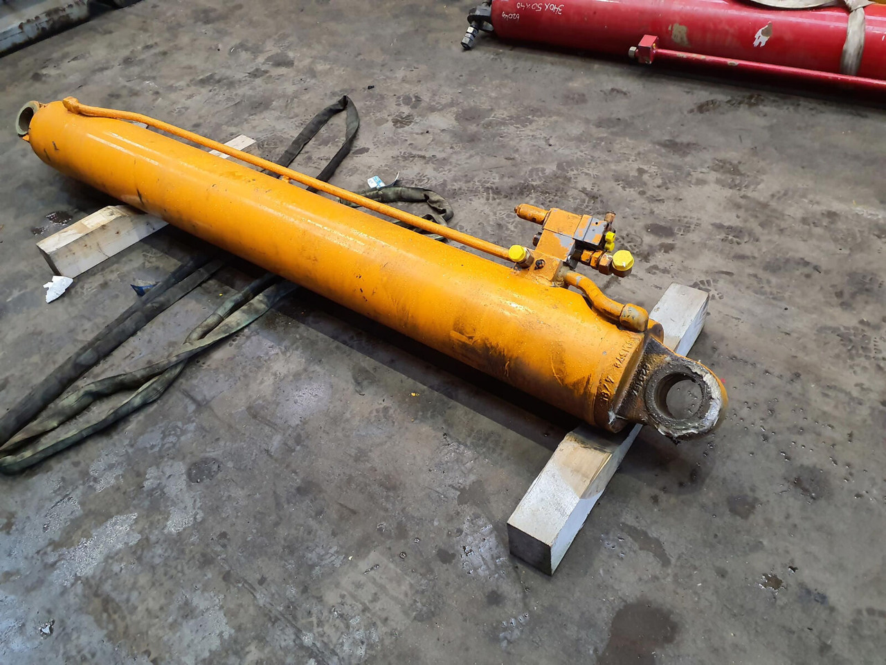 FAUN ATF 30-2 Boom cylinder - Hydraulic cylinder for Mobile crane: picture 2 FAUN ATF 30-2 Boom cylinder - Hydraulic cylinder for Mobile crane: picture 2