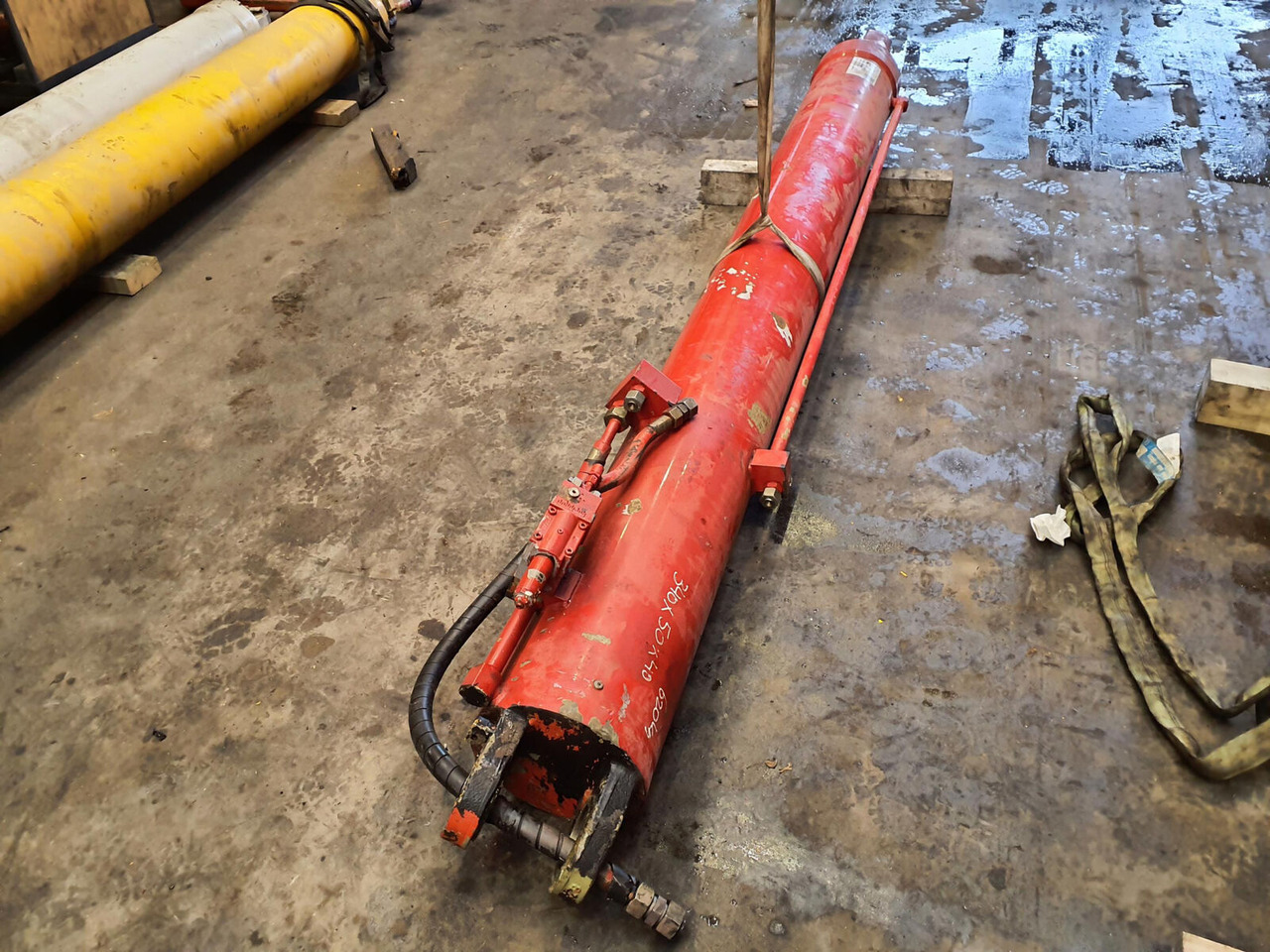 FAUN ATF 60-4 boom cylinder - Hydraulic cylinder for Mobile crane: picture 3 FAUN ATF 60-4 boom cylinder - Hydraulic cylinder for Mobile crane: picture 3