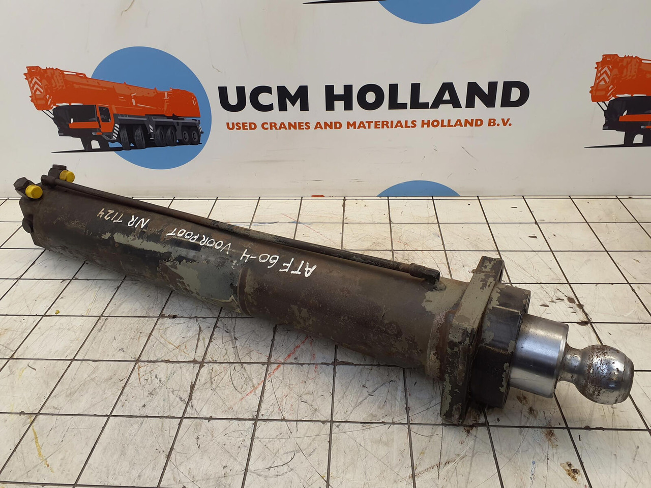 FAUN ATF 60-4 outrigger cylinder front - Hydraulic cylinder for Crane: picture 4 FAUN ATF 60-4 outrigger cylinder front - Hydraulic cylinder for Crane: picture 4