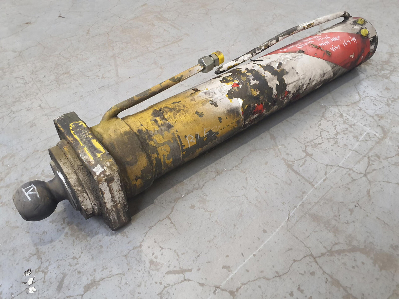 FAUN RTF 30 outrigger cylinder - Hydraulic cylinder for Crane: picture 4 FAUN RTF 30 outrigger cylinder - Hydraulic cylinder for Crane: picture 4