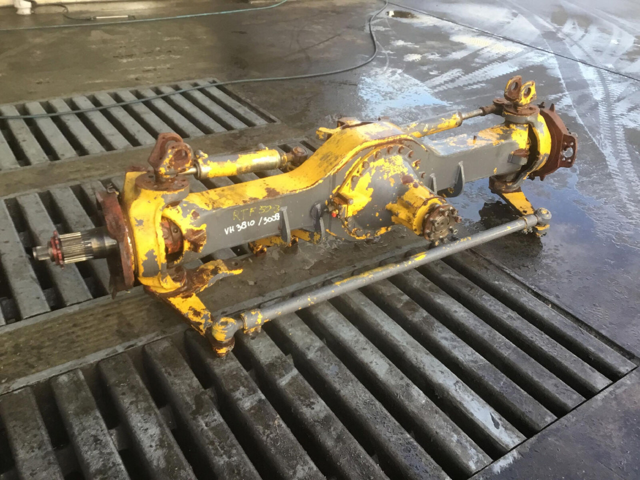 FAUN RTF 50-3 axle 1 - Axle and parts for Mobile crane: picture 1 FAUN RTF 50-3 axle 1 - Axle and parts for Mobile crane: picture 1