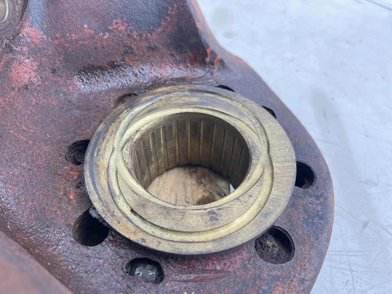 Steering knuckle for Mobile crane FAUN RTF 50 Steering knuckle 16 holes axle 3 left: picture 7