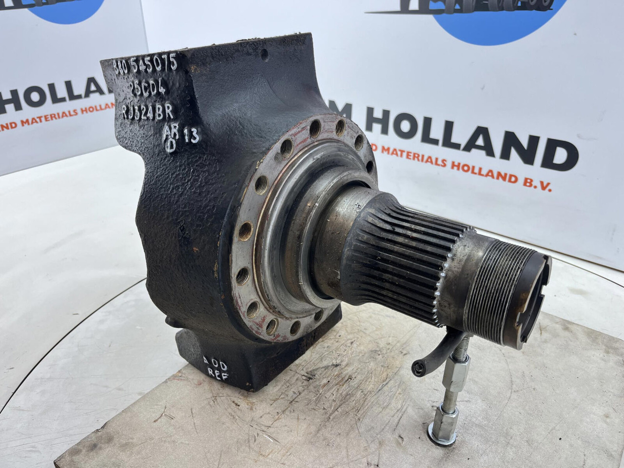 Grove AT 750 BE Steering knuckle 16 holes - Steering knuckle for Mobile crane: picture 3 Grove AT 750 BE Steering knuckle 16 holes - Steering knuckle for Mobile crane: picture 3