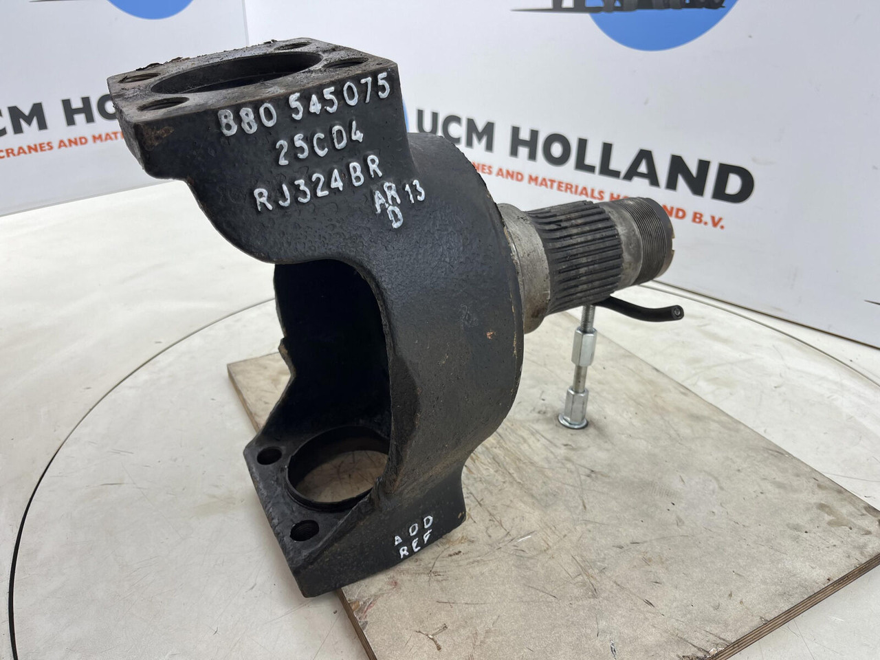 Steering knuckle for Mobile crane Grove AT 750 BE Steering knuckle 16 holes: picture 6 Steering knuckle for Mobile crane Grove AT 750 BE Steering knuckle 16 holes: picture 6