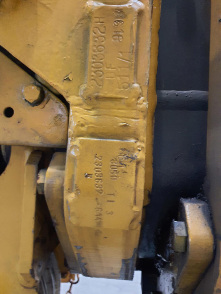 Boom for Mobile crane Grove GMK 3050 complete boom incl. telescopic cylinder: picture 9 Boom for Mobile crane Grove GMK 3050 complete boom incl. telescopic cylinder: picture 9