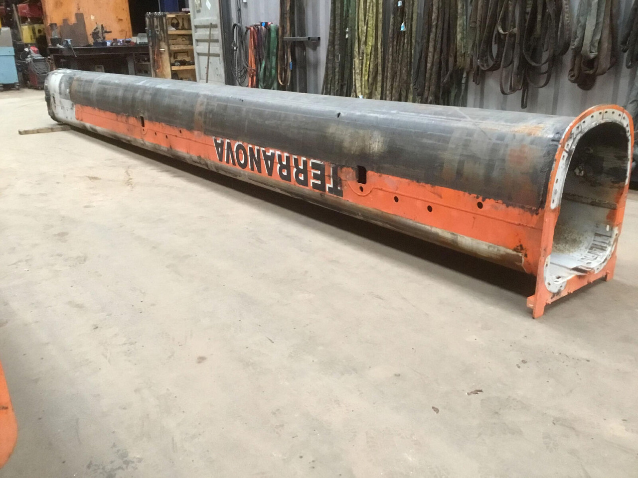 Grove GMK 3055 telescopic section 1 - Boom for Mobile crane: picture 1 Grove GMK 3055 telescopic section 1 - Boom for Mobile crane: picture 1