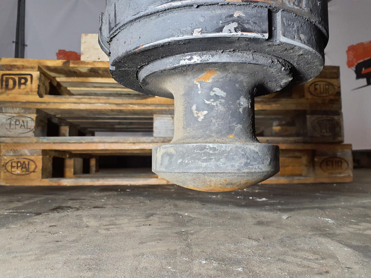 Suspension for Mobile crane Grove GMK 6400 outrigger beam front: picture 7 Suspension for Mobile crane Grove GMK 6400 outrigger beam front: picture 7