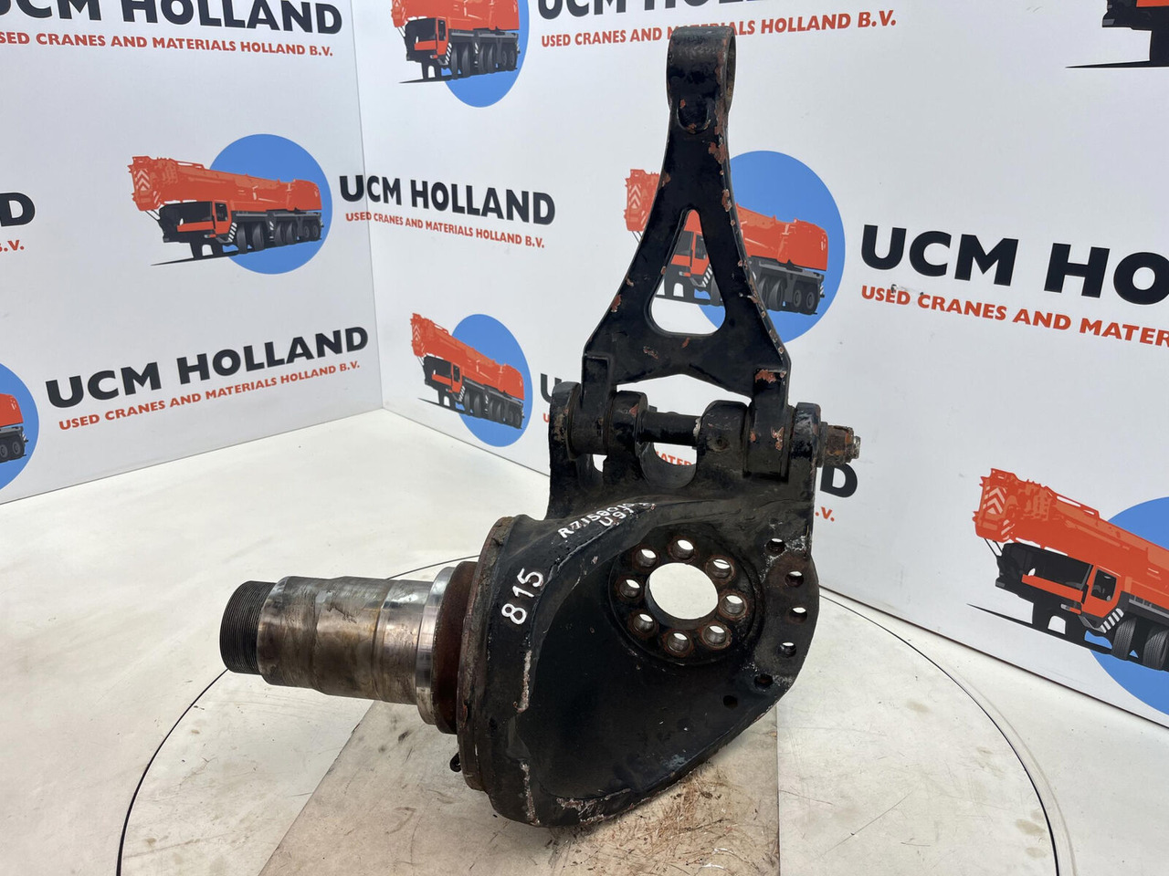 Grove GMK Steering knuckle 16 holes - Steering knuckle for Mobile crane: picture 4 Grove GMK Steering knuckle 16 holes - Steering knuckle for Mobile crane: picture 4