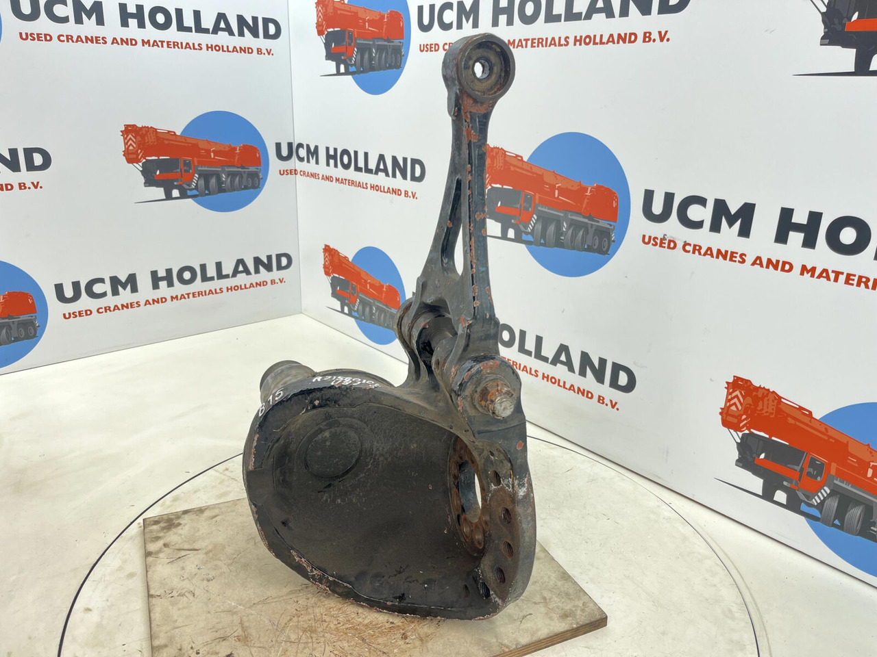 Grove GMK Steering knuckle 16 holes - Steering knuckle for Mobile crane: picture 5 Grove GMK Steering knuckle 16 holes - Steering knuckle for Mobile crane: picture 5