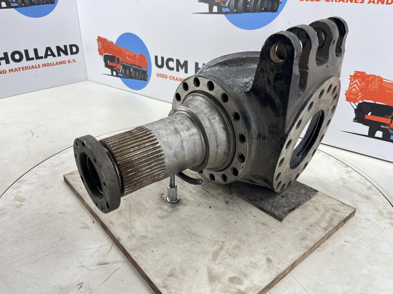 Grove GMK Steering knuckle 16 holes - Steering knuckle for Mobile crane: picture 1 Grove GMK Steering knuckle 16 holes - Steering knuckle for Mobile crane: picture 1