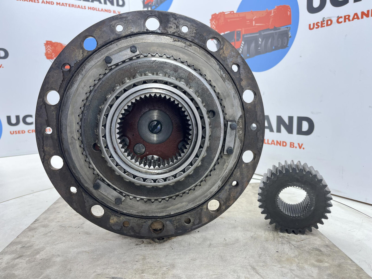 Kessler Planetary gear 31-15-62-40-3pl-H84-46 - Final drive for Crane: picture 5 Kessler Planetary gear 31-15-62-40-3pl-H84-46 - Final drive for Crane: picture 5