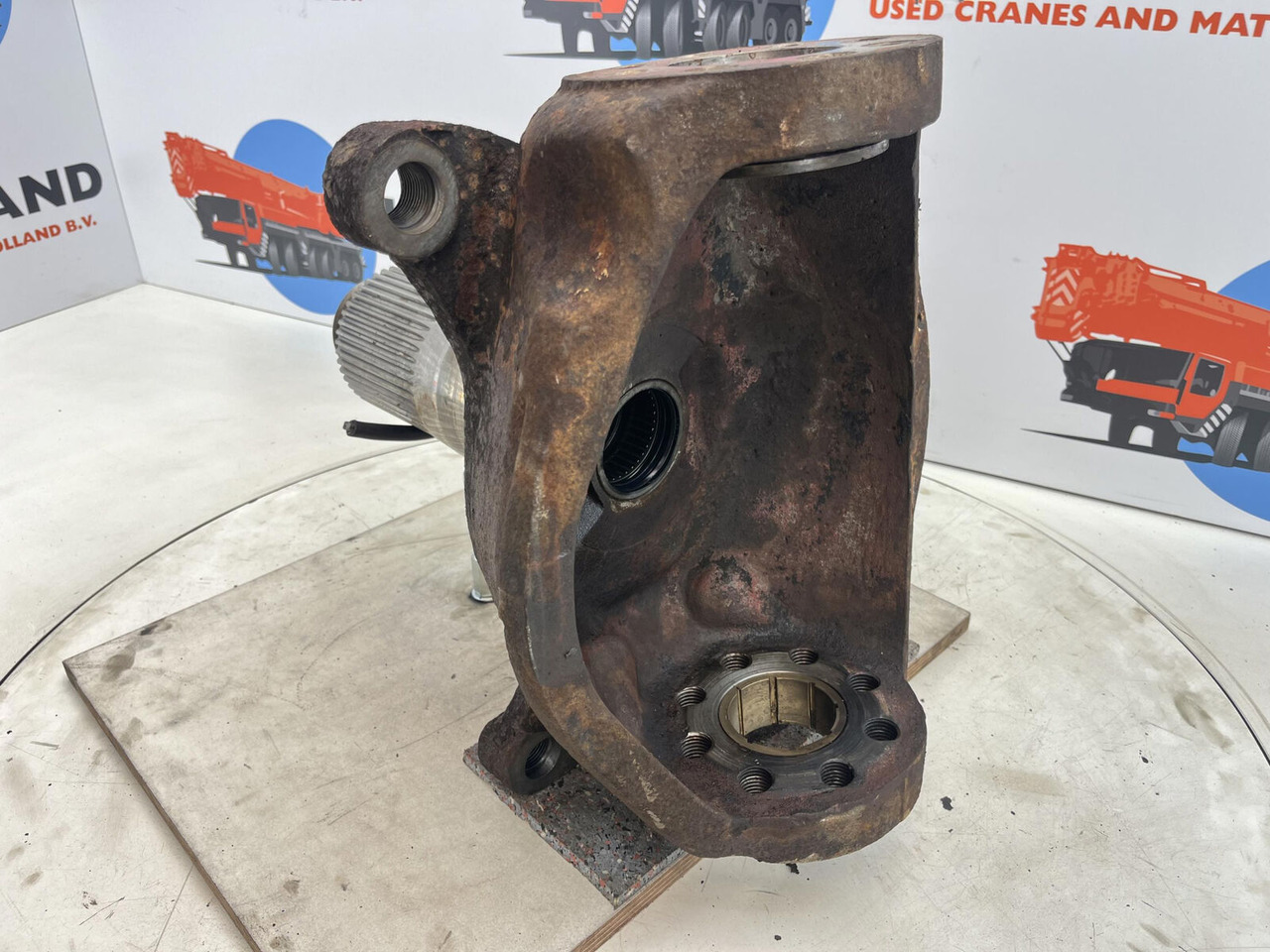 Krupp 70 GMT Steering knuckle axle 2 - Steering knuckle for Mobile crane: picture 4 Krupp 70 GMT Steering knuckle axle 2 - Steering knuckle for Mobile crane: picture 4