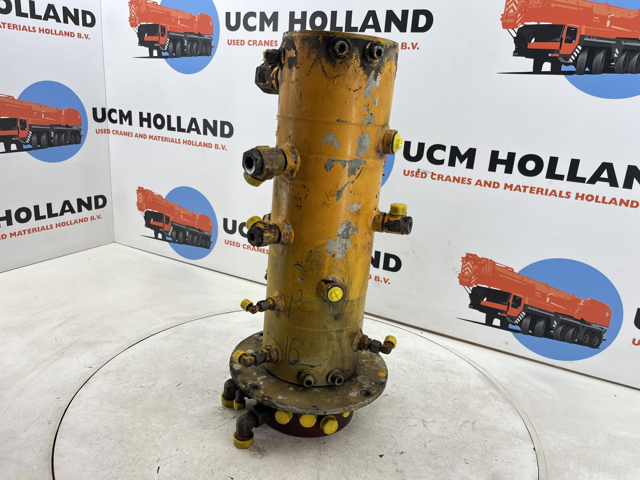 Krupp 70 GMT hydraulic swivel - Hydraulics for Mobile crane: picture 3 Krupp 70 GMT hydraulic swivel - Hydraulics for Mobile crane: picture 3