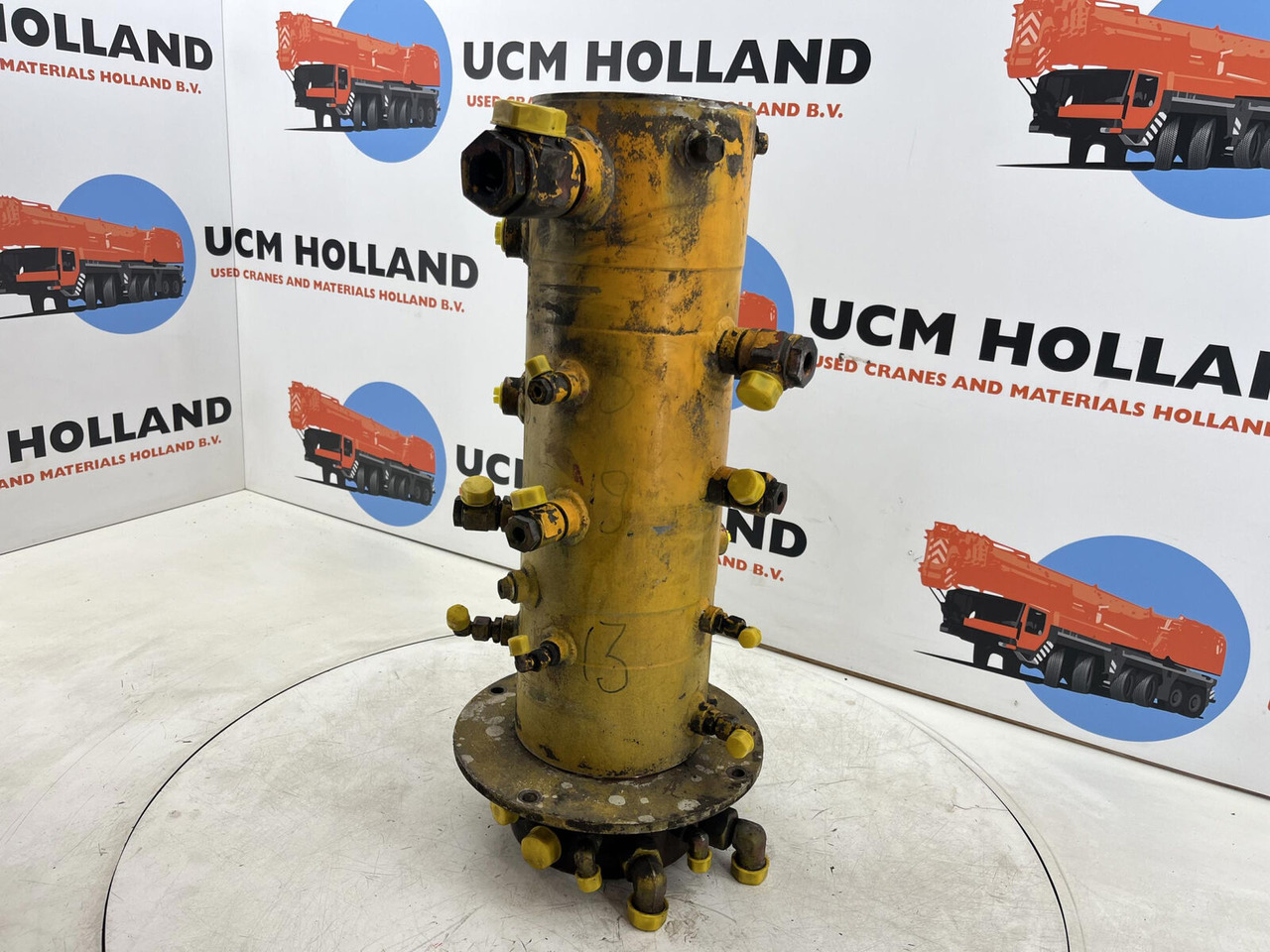 Krupp 70 GMT hydraulic swivel - Hydraulics for Mobile crane: picture 2 Krupp 70 GMT hydraulic swivel - Hydraulics for Mobile crane: picture 2