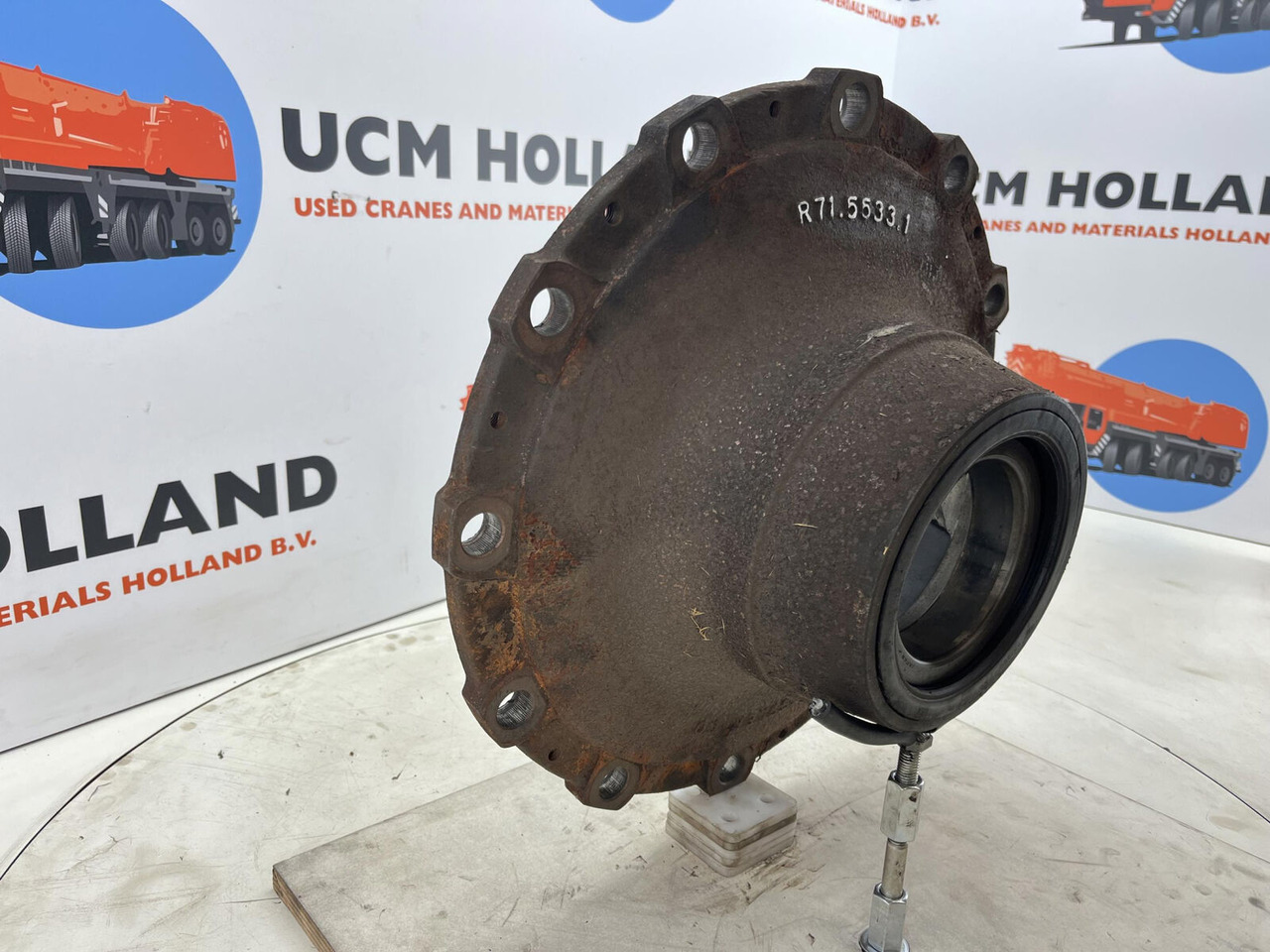 Krupp KMK 3045 Megatrak wheel hub - Wheel hub for Crane: picture 4 Krupp KMK 3045 Megatrak wheel hub - Wheel hub for Crane: picture 4