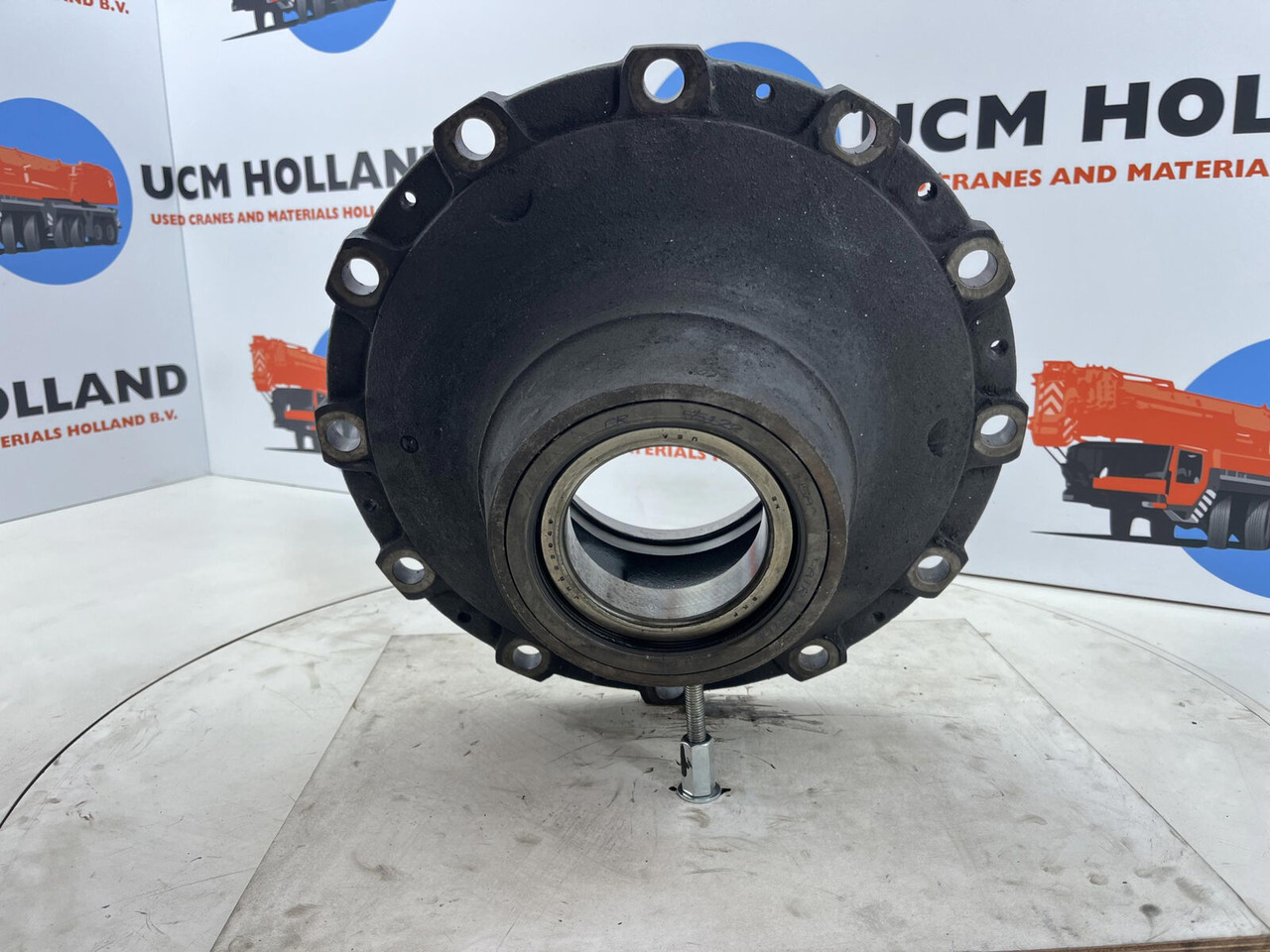 Krupp KMK 3045 Megatrak wheel hub - Wheel hub for Construction machinery: picture 5 Krupp KMK 3045 Megatrak wheel hub - Wheel hub for Construction machinery: picture 5