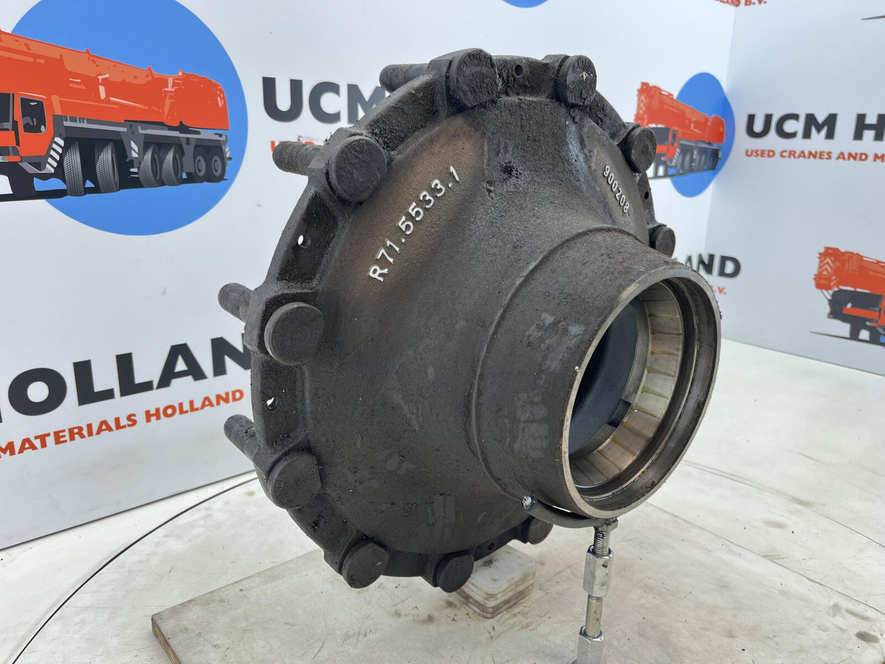 Krupp KMK 3045 Megatrak wheel hub - Wheel hub for Crane: picture 3 Krupp KMK 3045 Megatrak wheel hub - Wheel hub for Crane: picture 3