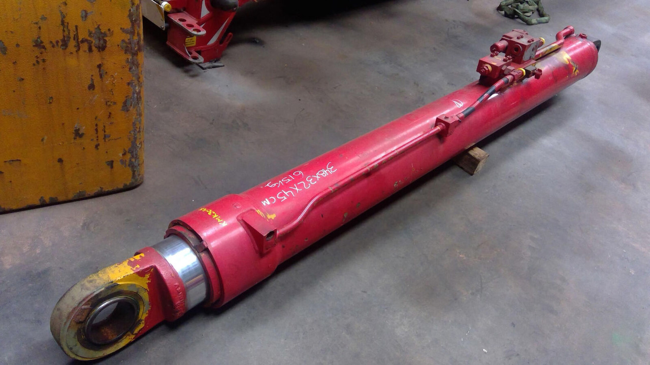 Krupp KMK 3045 boom cylinder - Hydraulic cylinder for Mobile crane: picture 1 Krupp KMK 3045 boom cylinder - Hydraulic cylinder for Mobile crane: picture 1