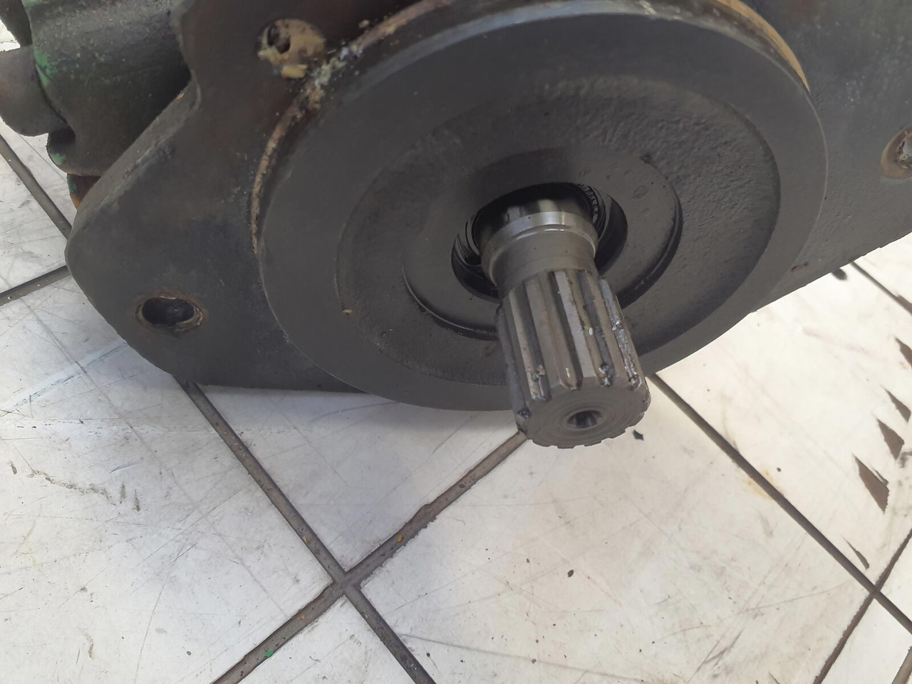 Krupp KMK 5100 3 way gear pump - Hydraulic pump for Mobile crane: picture 5 Krupp KMK 5100 3 way gear pump - Hydraulic pump for Mobile crane: picture 5